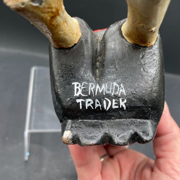 Wood Folk Art Raven Crow Shelf Sitter Reading Flying for Beginners Bermuda Trade - Picture 9 of 10